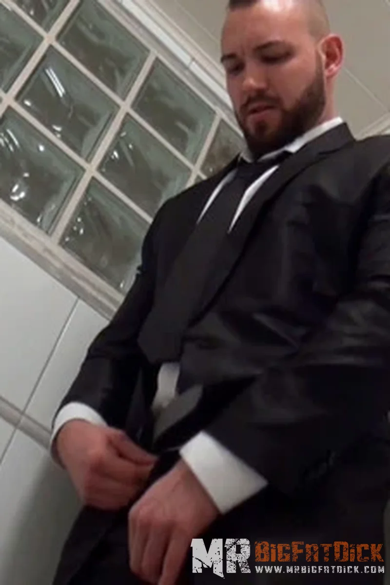 Boss Piss - Screenshot 1 of 4 - Solo