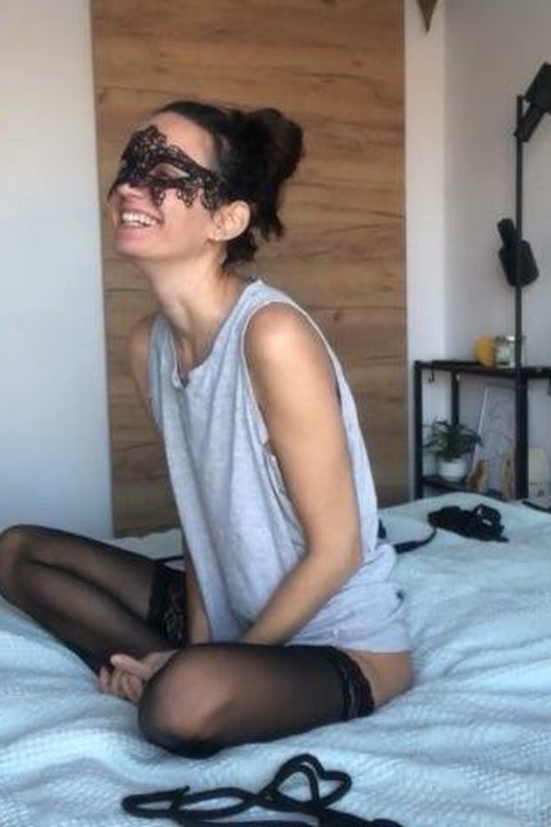 Orgasm Mutiple - Screenshot 1 of 4 - European