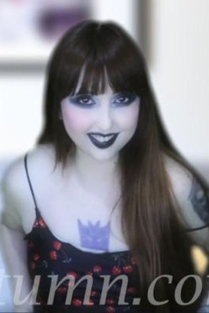 Locked Outside - Screenshot 1 of 4 - Bitch