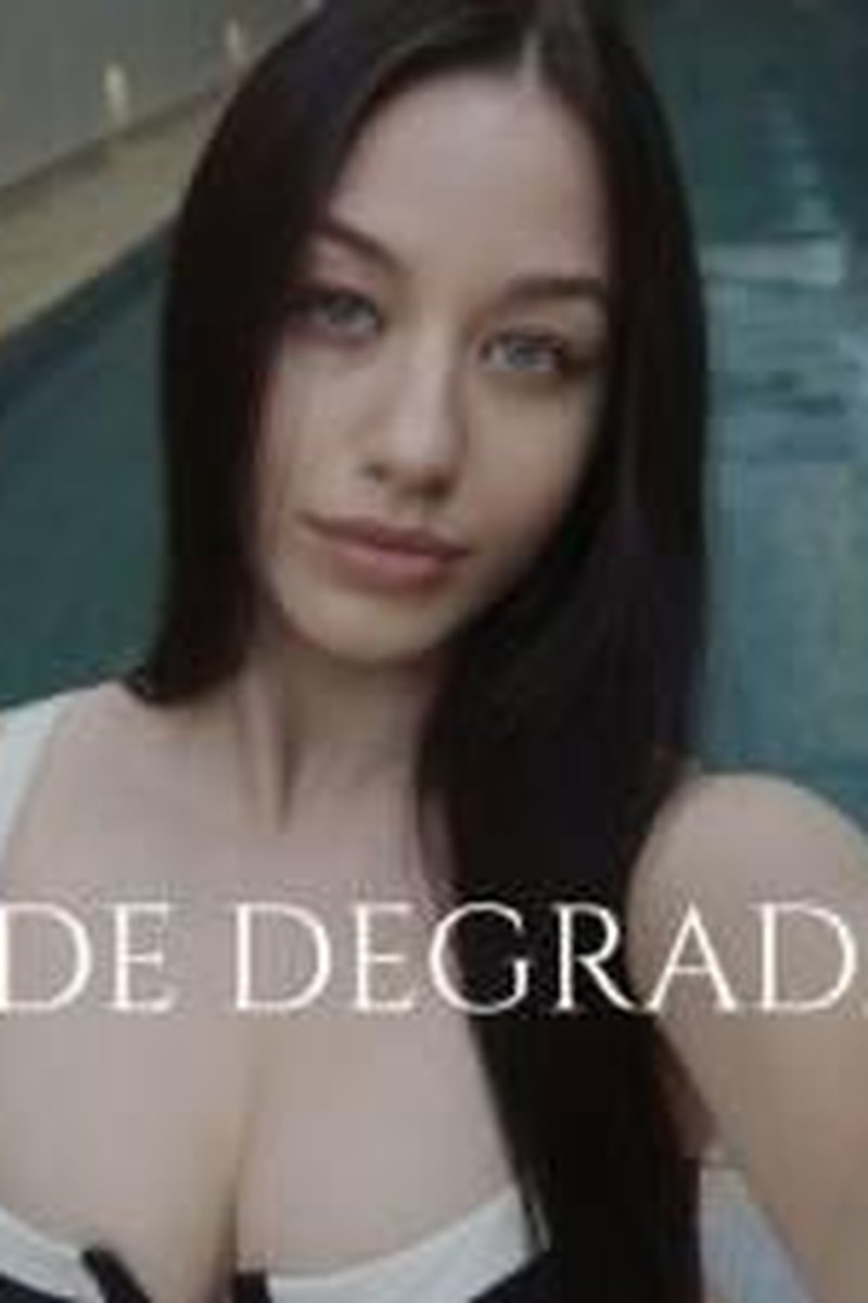 Poolside Degradation - Screenshot 1 of 4 - Bitch