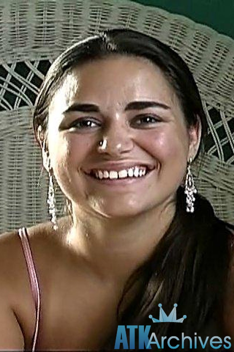 Kristin - Interview - Screenshot 1 of 4 - Kristin Kri032