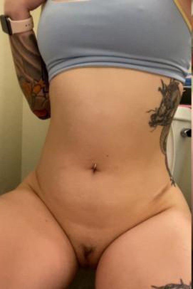 Just Peeing Compilation - Screenshot 1 of 4 - Asian