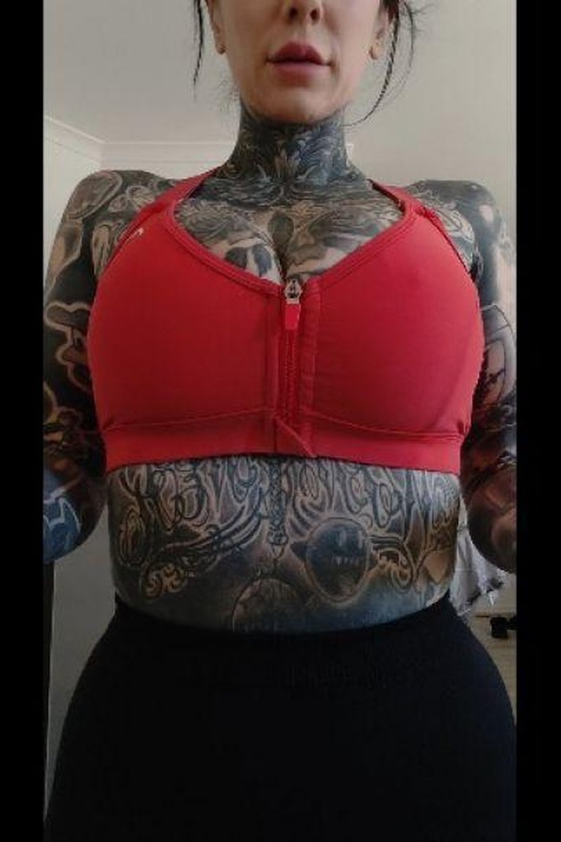 Muscle MILF - Screenshot 1 of 4 - Big Ass