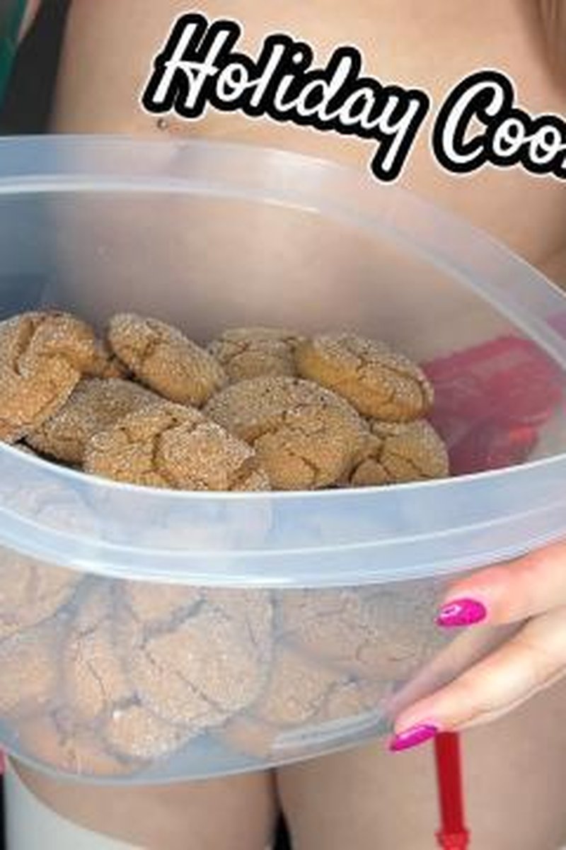 Holiday Cookie Stuffing - Screenshot 1 of 4 - BBW