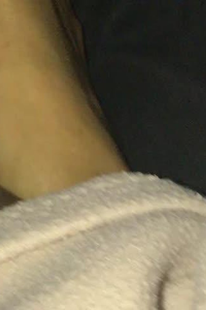 Live Toejob - Screenshot 1 of 4 - Foot Fetish
