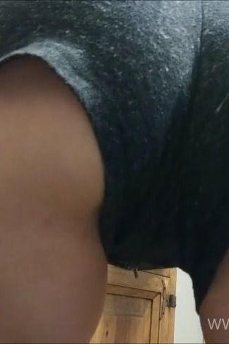 Short Shorts - Screenshot 1 of 4 - Ass Worship
