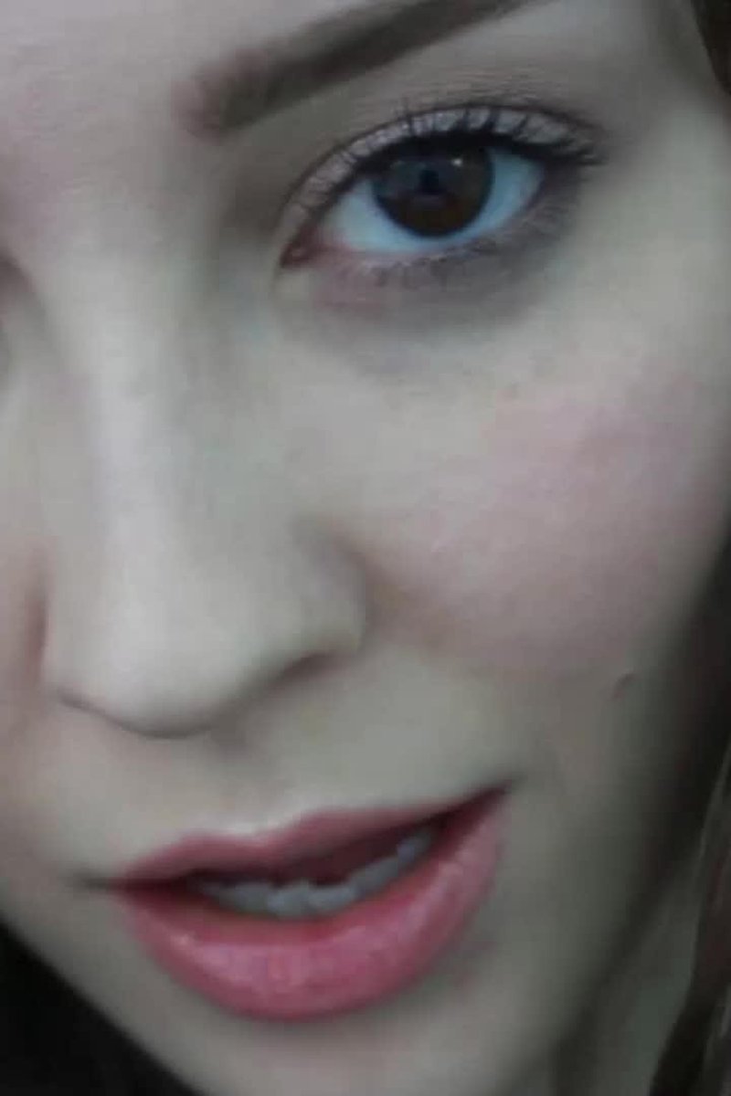 Closer - Screenshot 1 of 4 - Brown Hair
