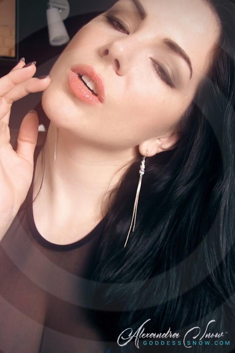 Deep Bliss - Screenshot 1 of 4 - Domination