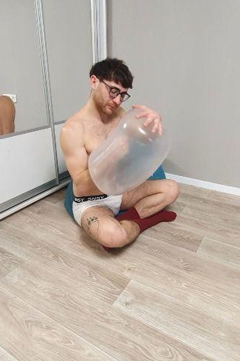 Inflating Condoms - Screenshot 1 of 4 - Balloon Fetish