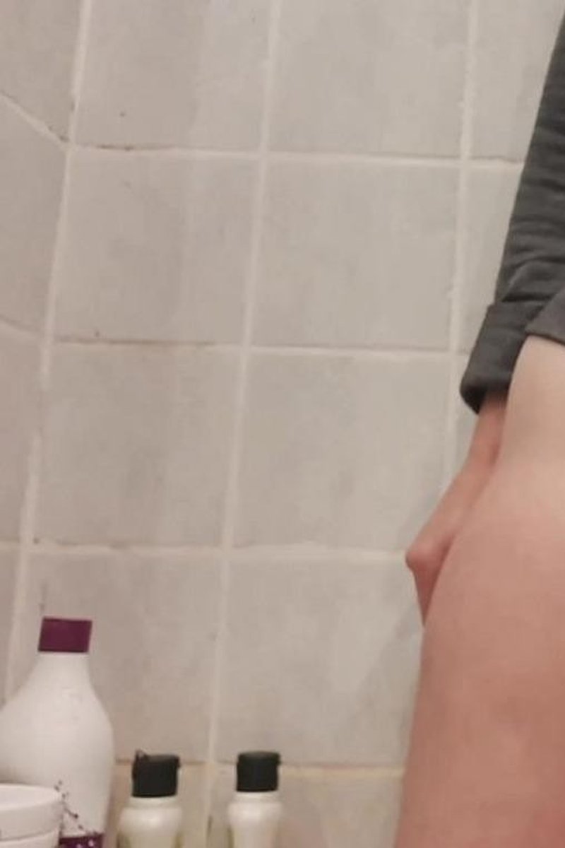 Farting Pissing in White Panties - Screenshot 1 of 4 - Farting