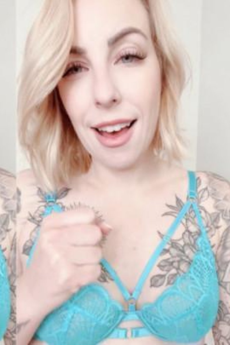 Quickie JOI - Screenshot 1 of 4 - Blonde Hair (Female)