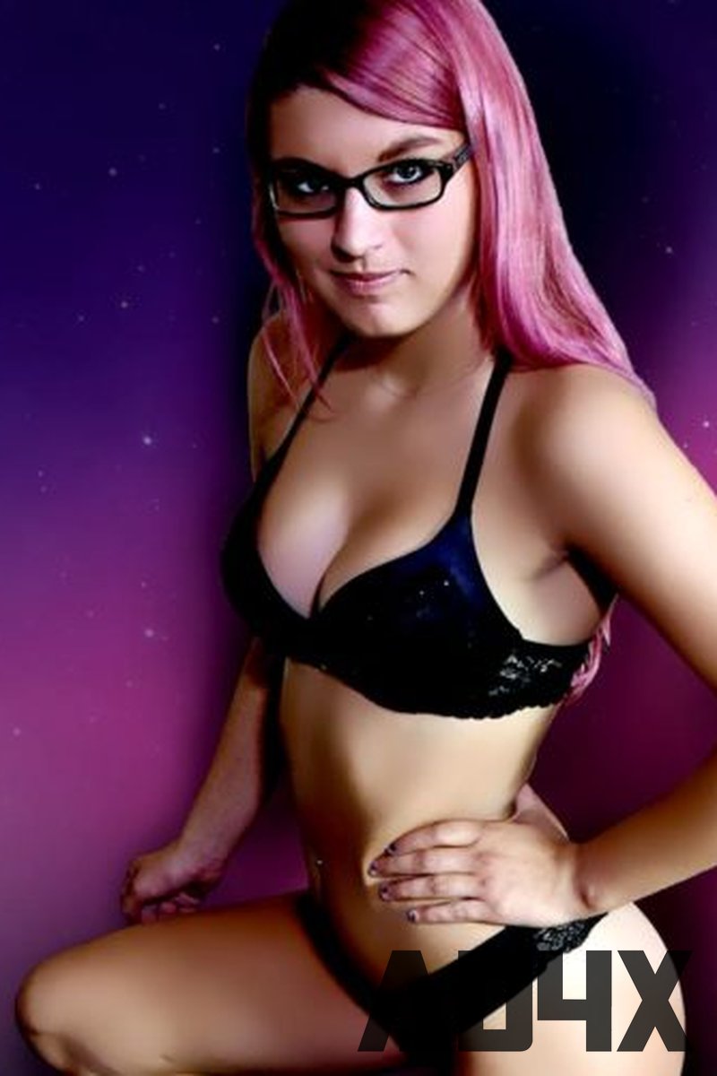 THE RETURN OF LAURA LACASSE - Screenshot 1 of 4 - Laura Lacasse