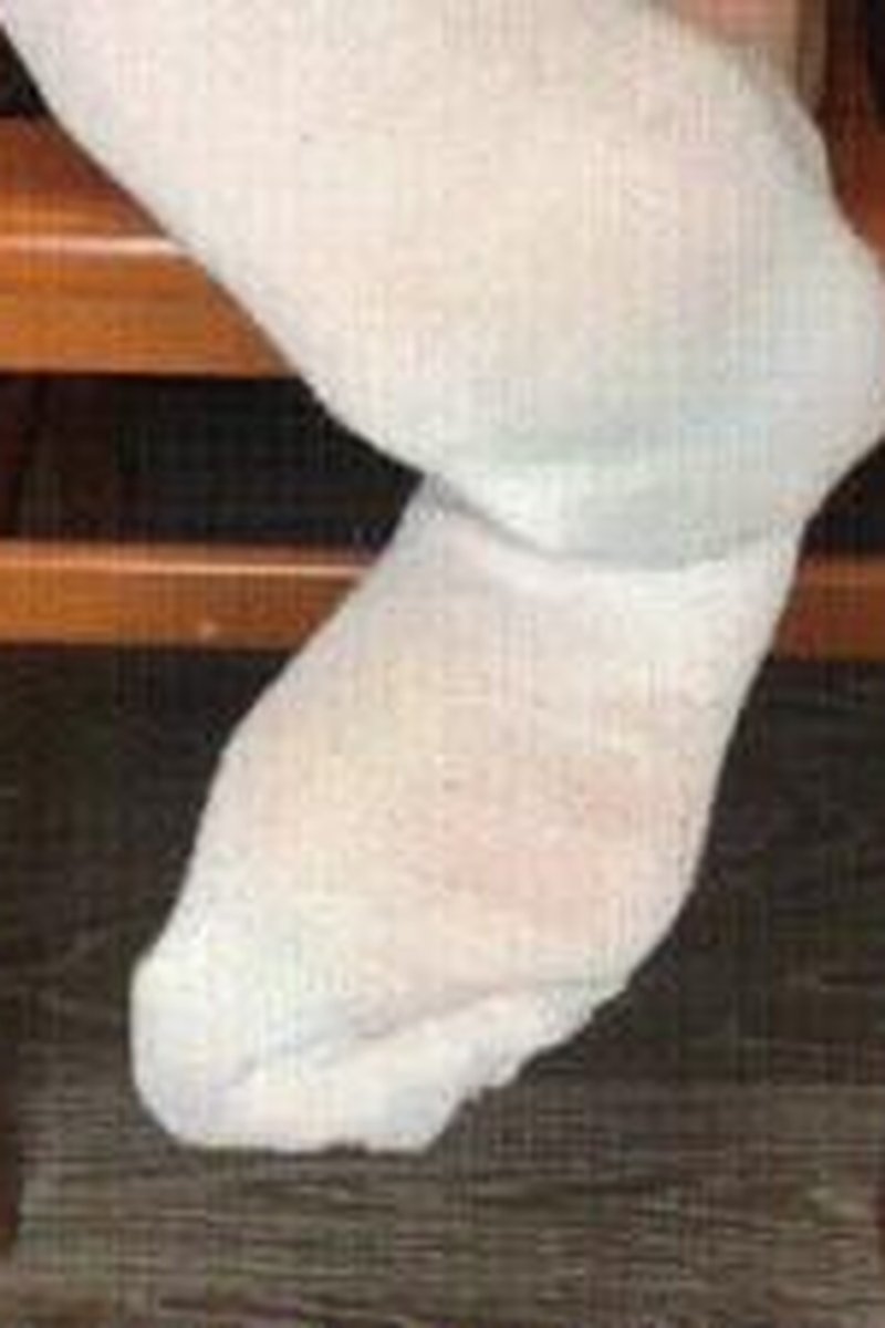 Dirty And Torn Withe M Socks - Screenshot 1 of 4 - Foot Fetish
