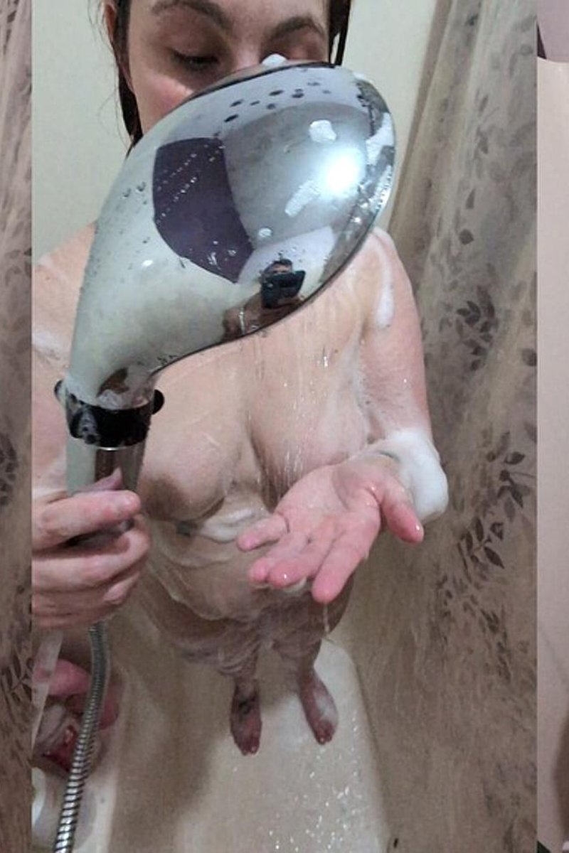 Shower Routine - Screenshot 1 of 4 - Emily Smith