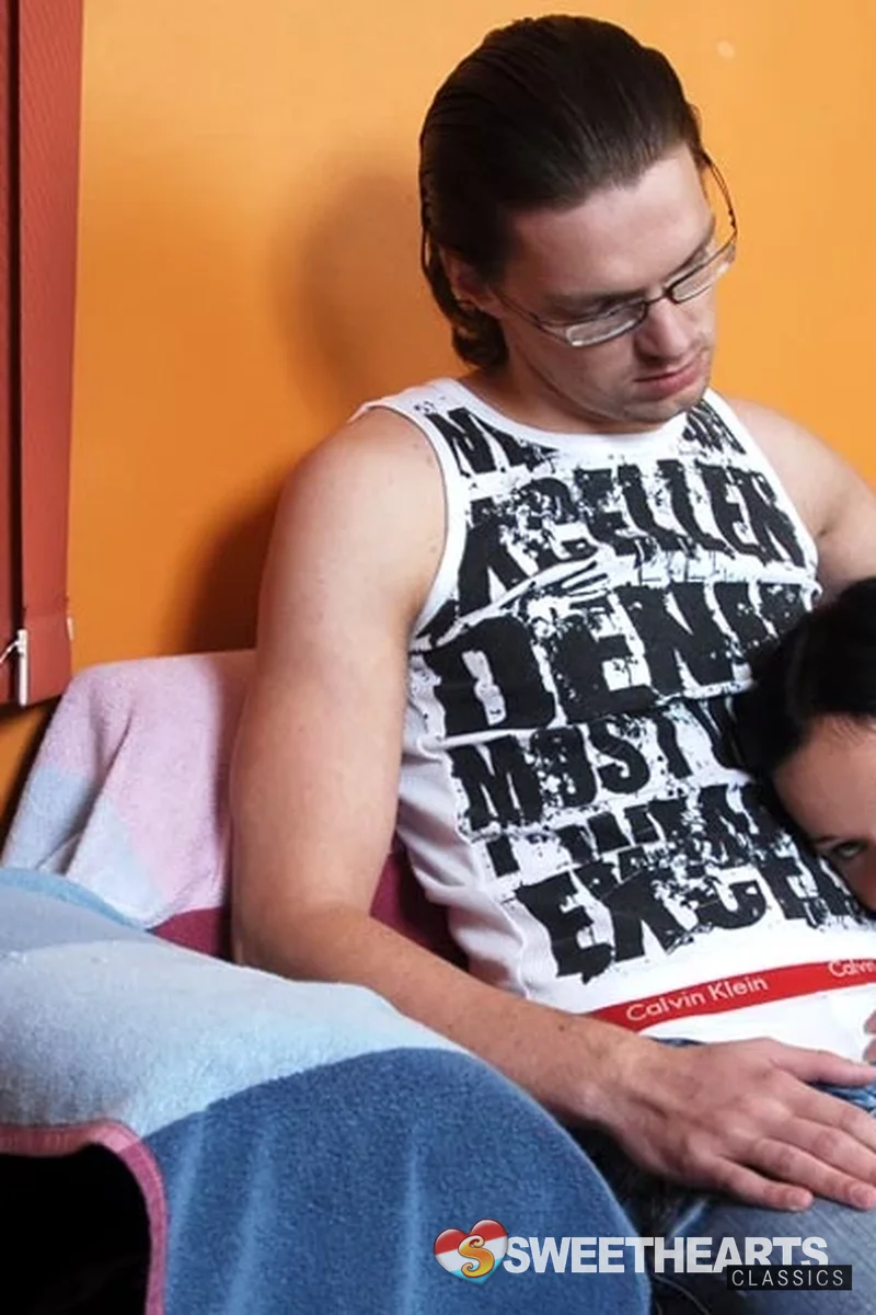 Threesome Time - Screenshot 1 of 4 - Blowjob