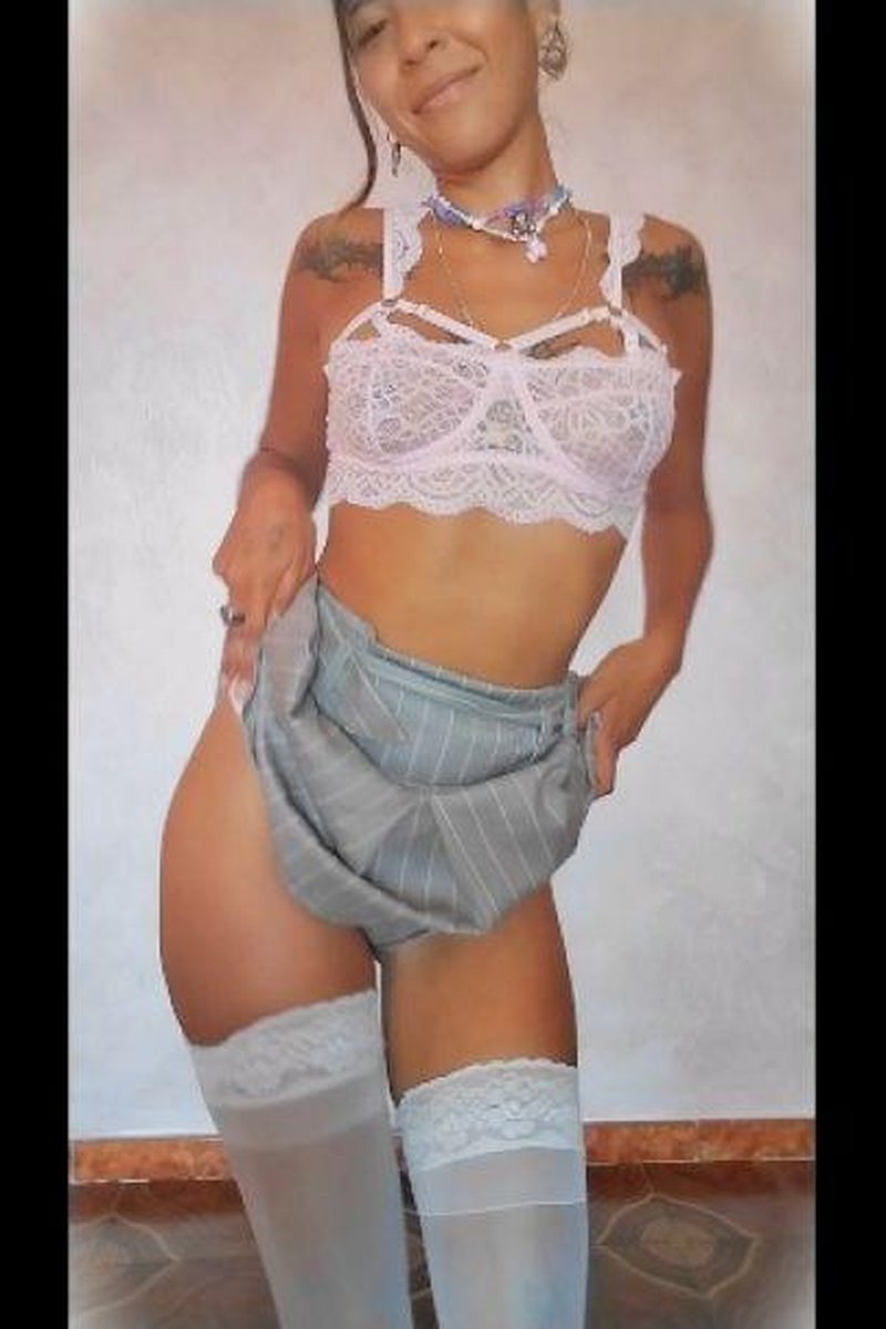 Sexy Stripdance - Screenshot 1 of 4 - Adorable