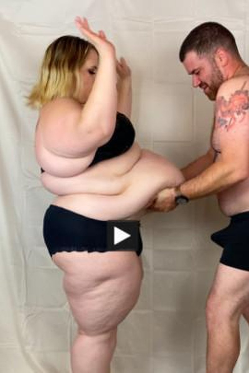 Britt Lingerie Belly Drops Standing Up - Screenshot 1 of 4 - BBW