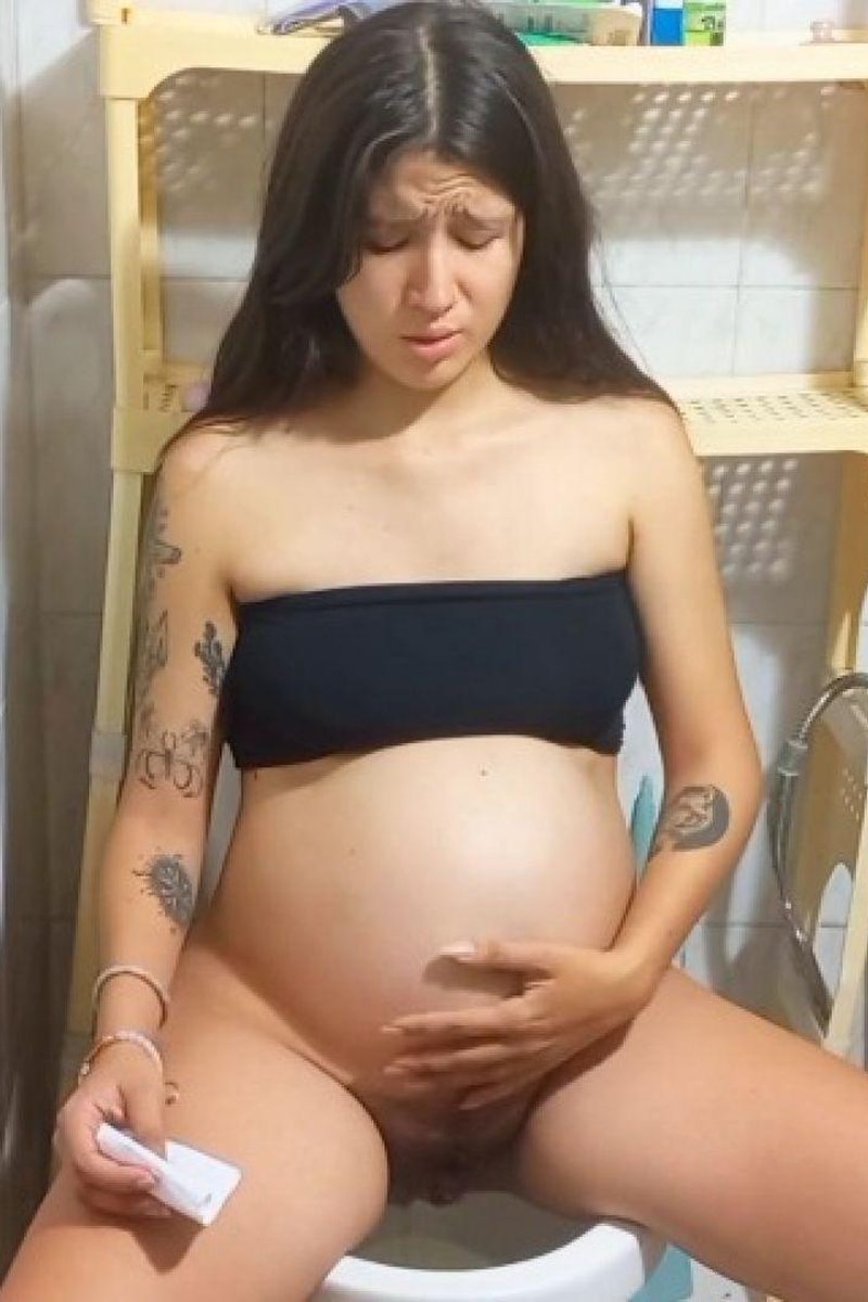 Urinating For You - Screenshot 1 of 4 - Belly Fetish