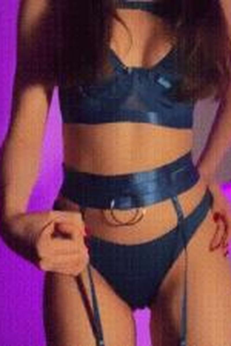 Thigh Gap Trigger - Screenshot 1 of 4 - Brown Hair (Female)