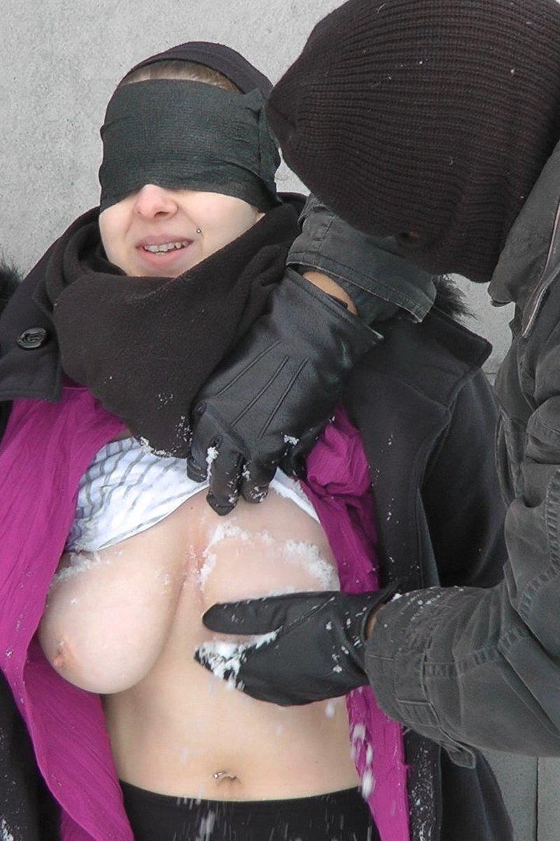 Cold Tits - Screenshot 1 of 4 - Big Tits