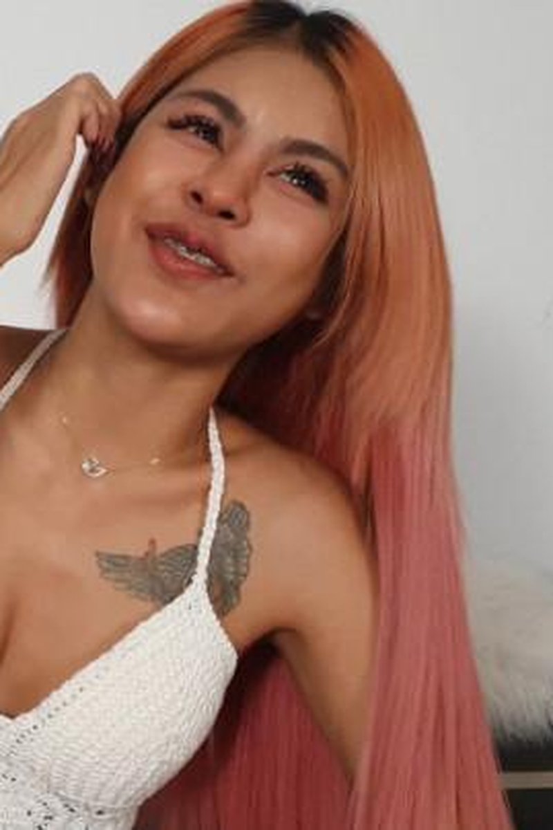 TP-manyvidsthaiminx-75lb-thai-babe-gets-a-quickie-creampie