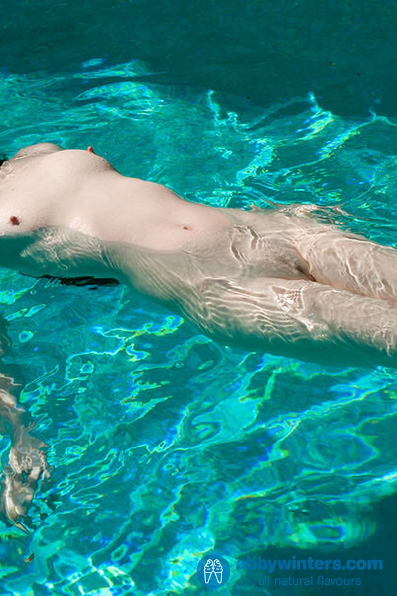 Nude Girls Katherine F - Screenshot 1 of 4 - Katherine F