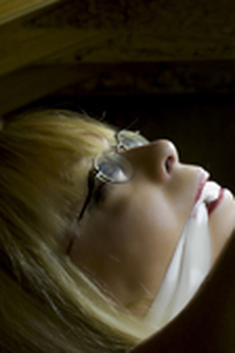 Barn - Screenshot 1 of 4 - Bondage