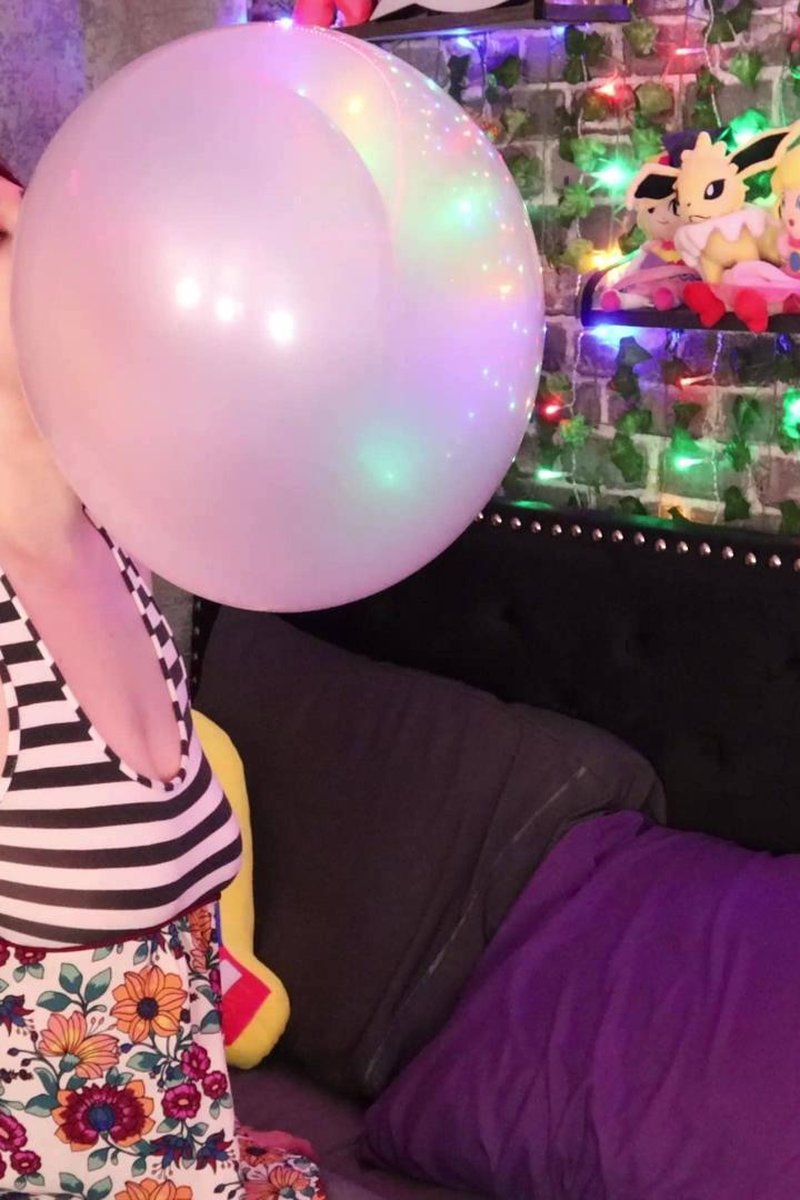 Bubble In Bubble - Disclaimer - Screenshot 1 of 4 - Bubble Gum Fetish