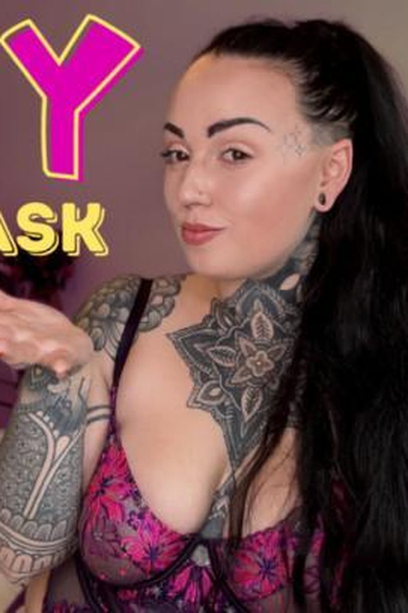 Easy Findom Task - Screenshot 1 of 4 - Domination