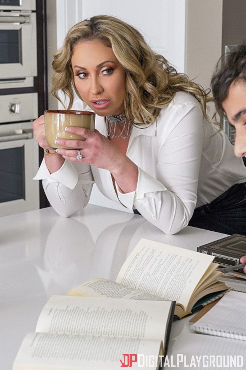 Busty Study Buddy - Screenshot 1 of 4 - All Sex