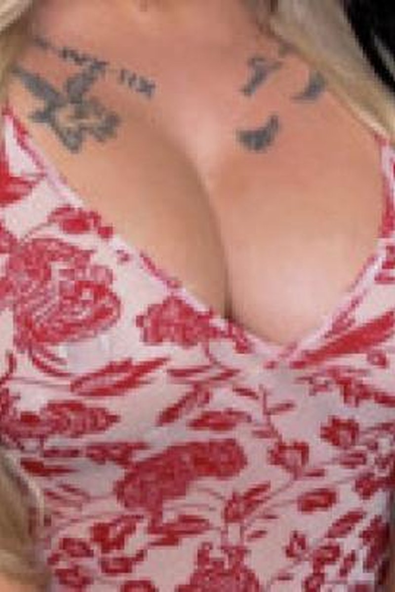 Jack Off Instructions - Screenshot 1 of 4 - Blonde Hair (Female)