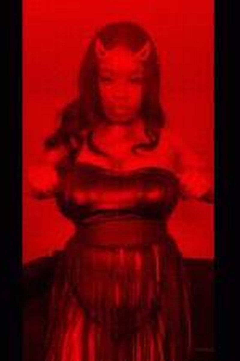 Red Light District - Screenshot 1 of 4 - Amateur
