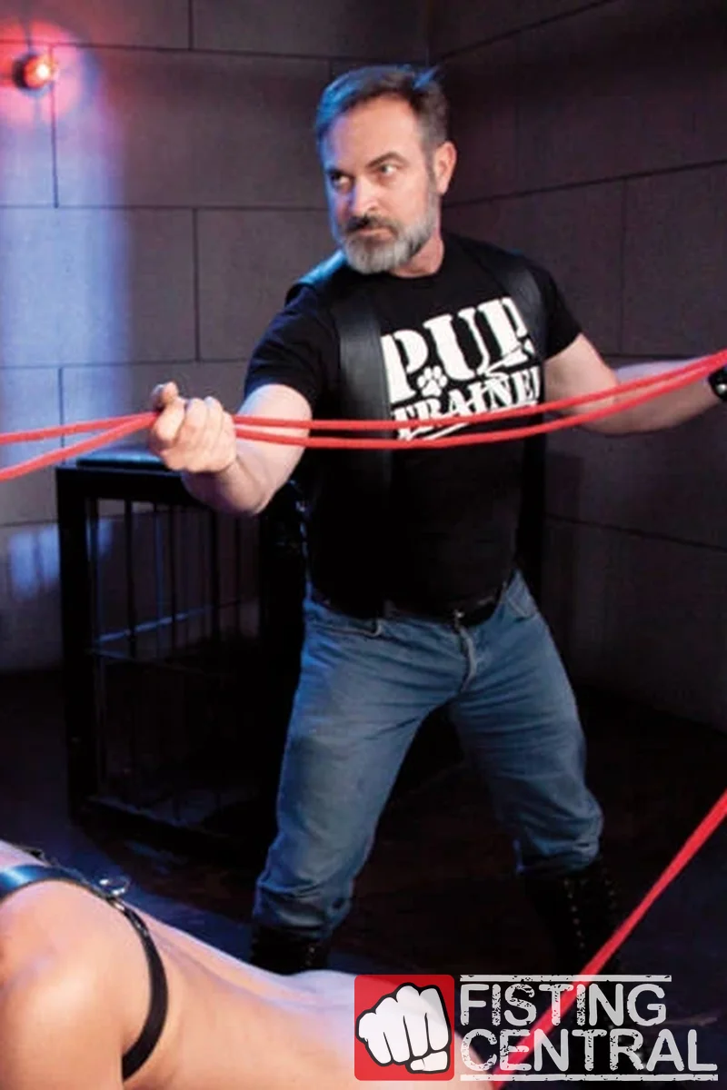 Leather Dogs - Screenshot 1 of 4 - BDSM