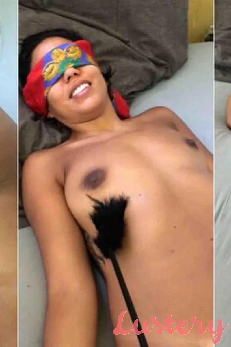 Teasing & Spanking - Screenshot 1 of 4 - Blindfold