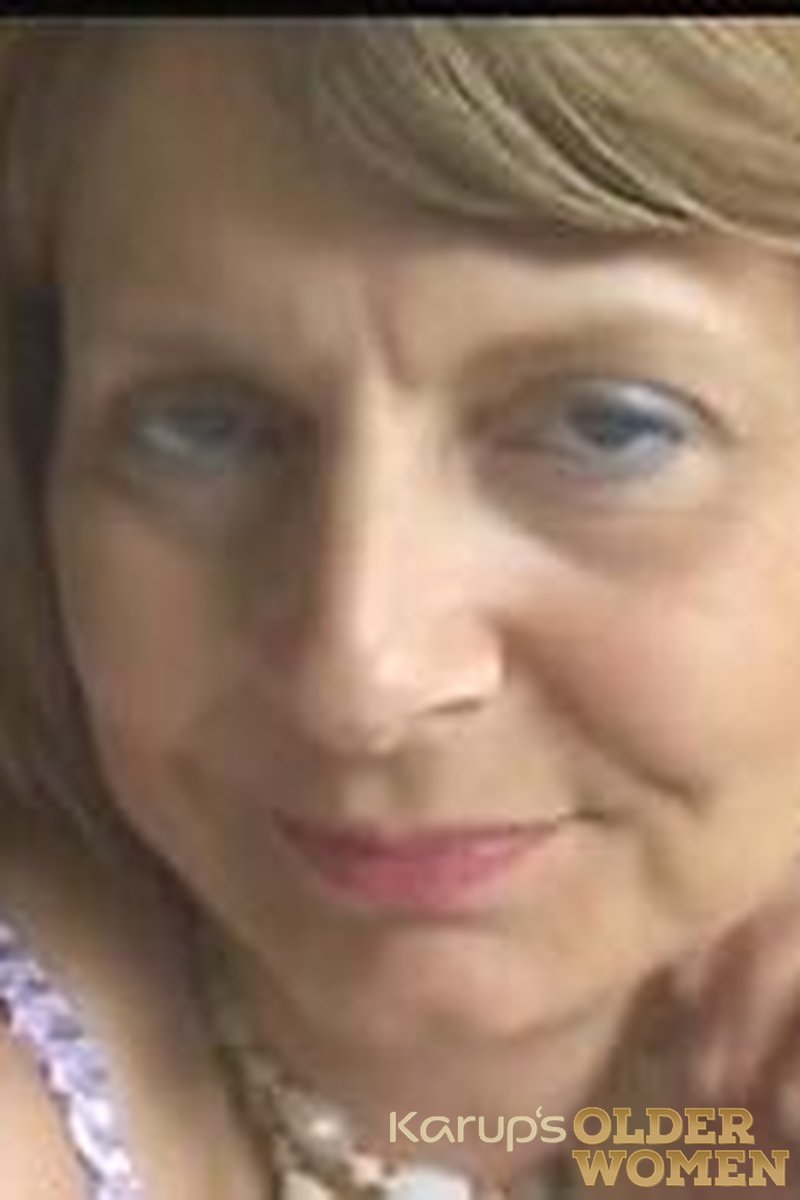 Sandy - Screenshot 1 of 4 - Sandy Jones