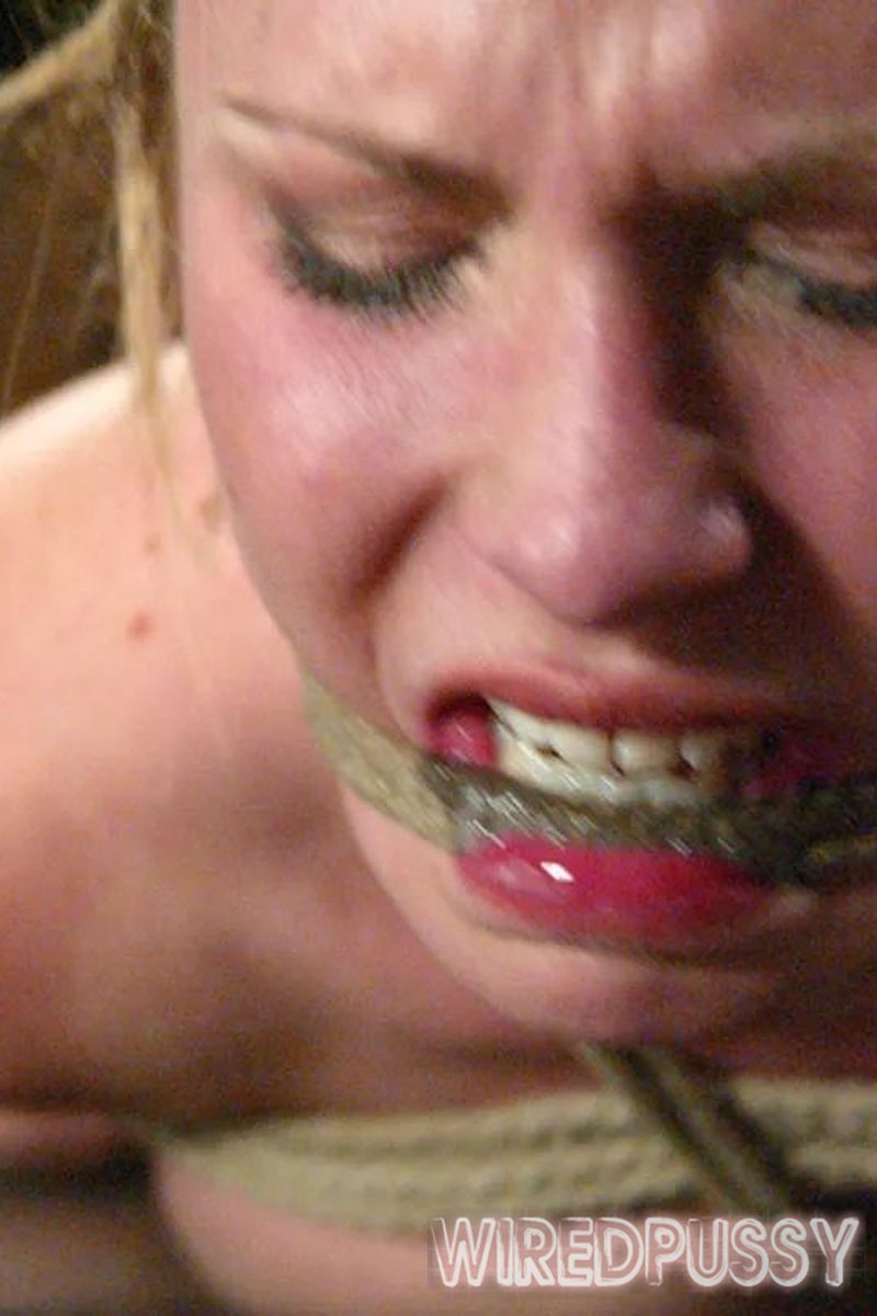 Black Out - Screenshot 1 of 4 - All Sex