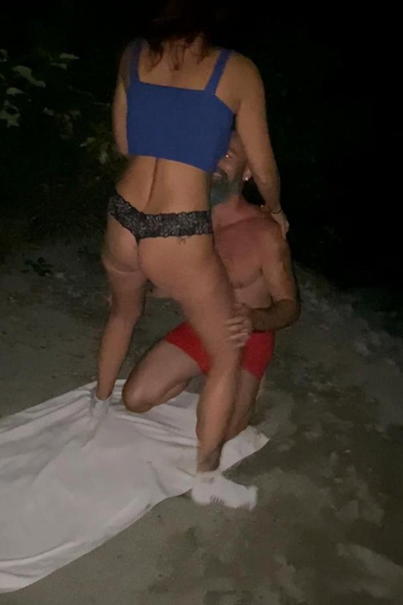 Moonlight Fun - Screenshot 1 of 4 - Big Dick