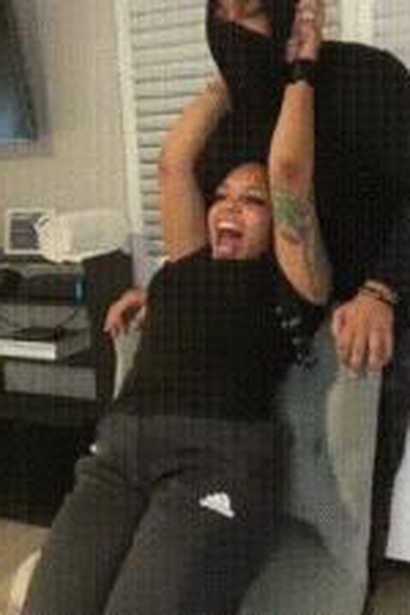 Upper Body Tickle Attack - Screenshot 1 of 4 - Belly Fetish