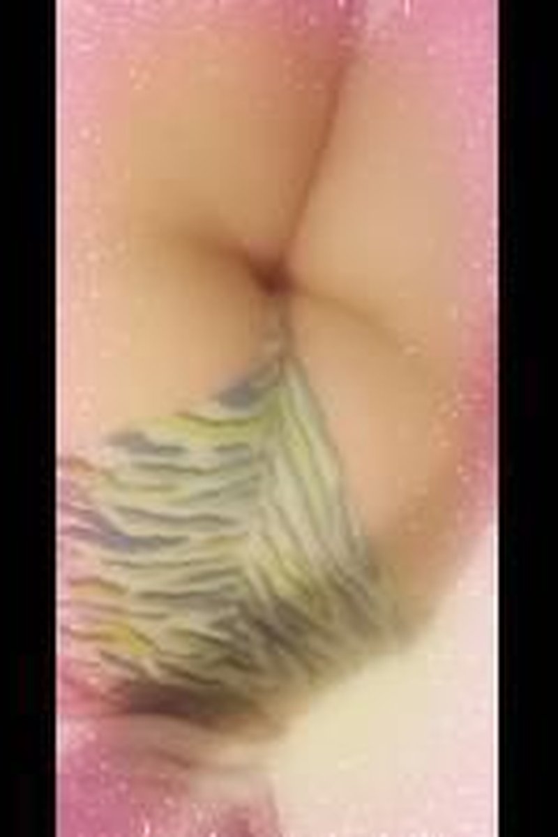 Bae - Screenshot 1 of 4 - Big Tits