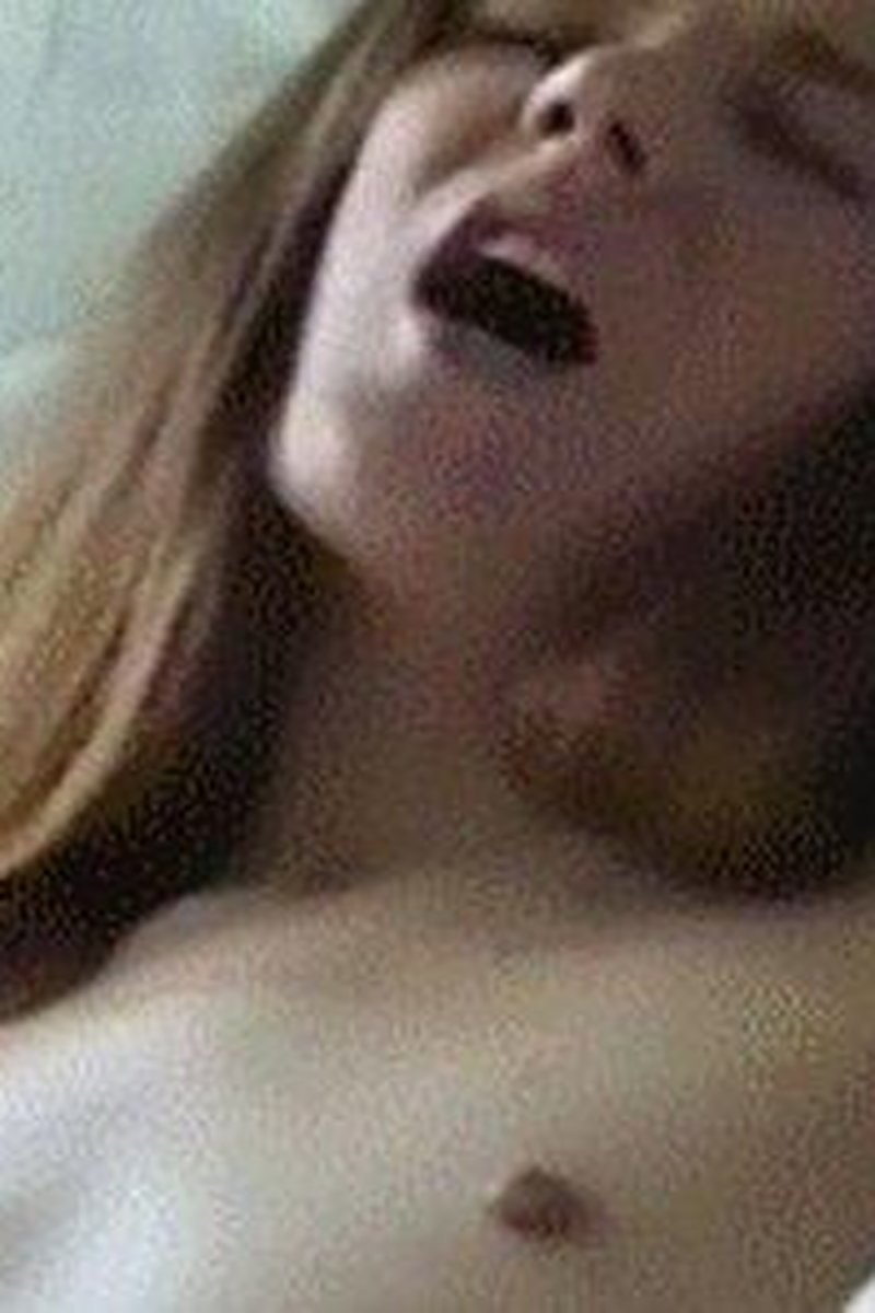Melissa Ashley & Sam Pussy Talk - Divx Version - Screenshot 1 of 4