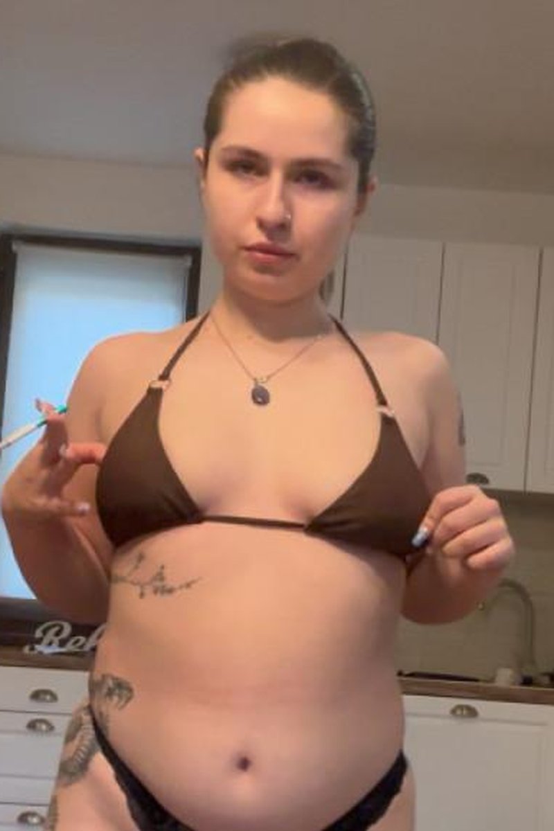 Smoking While Stripping - Screenshot 1 of 4 - Big Ass