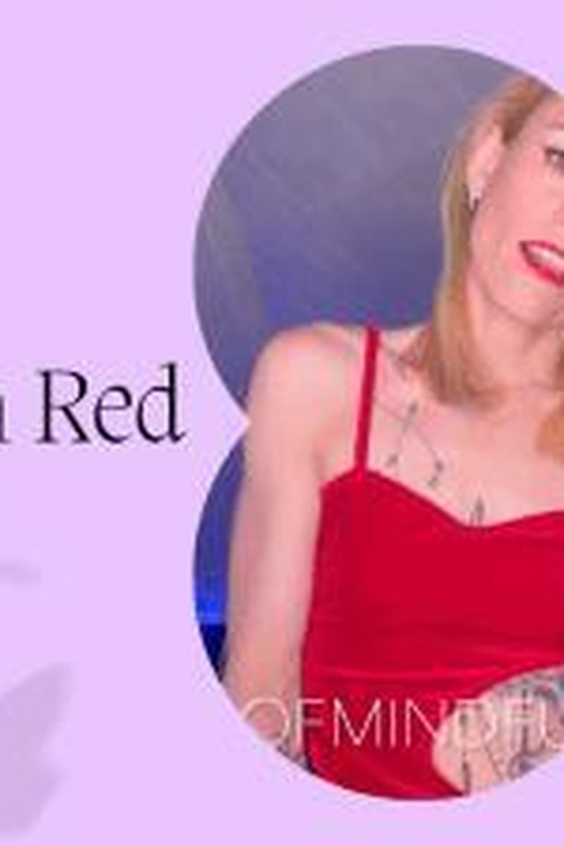 Goddess In Red - Screenshot 1 of 4 - Body Worship