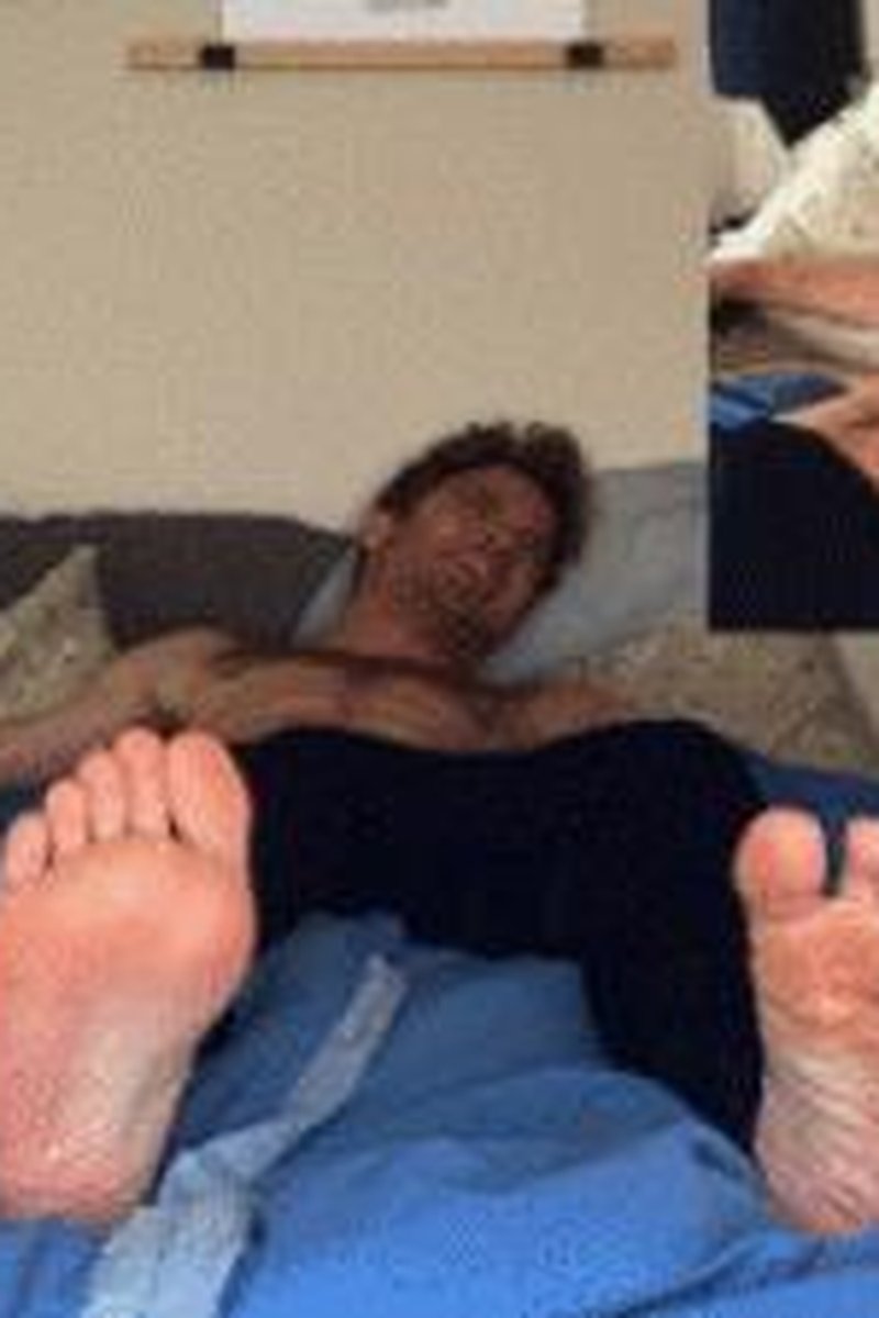 Tickle Mania - Screenshot 1 of 4 - Foot Fetish