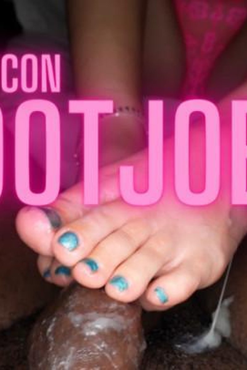 Soft MILF Soles Footjob - Screenshot 1 of 4 - BBC