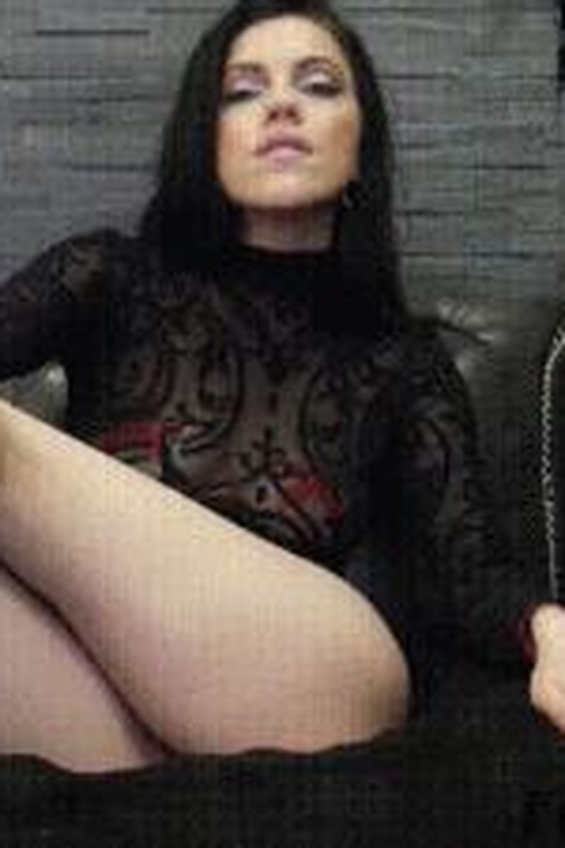 Lost - Screenshot 1 of 4 - Foot Fetish