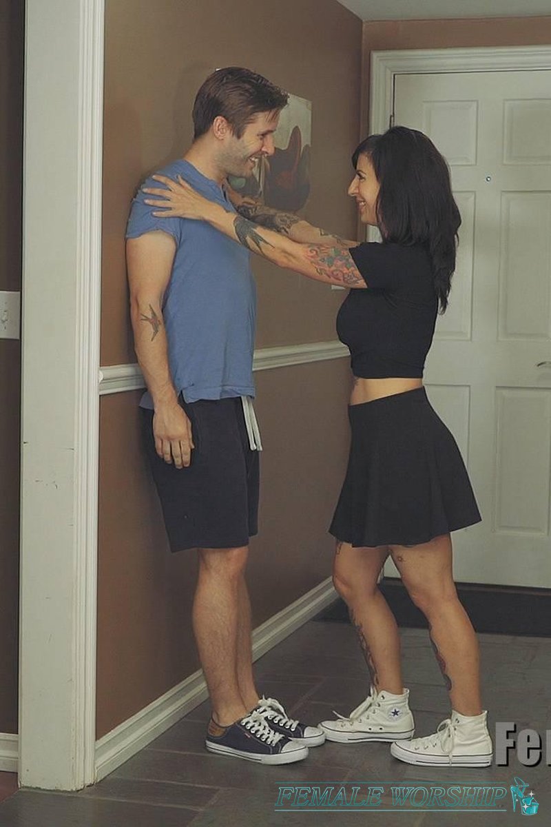 #235 - Screenshot 1 of 4 - Dollie Darko