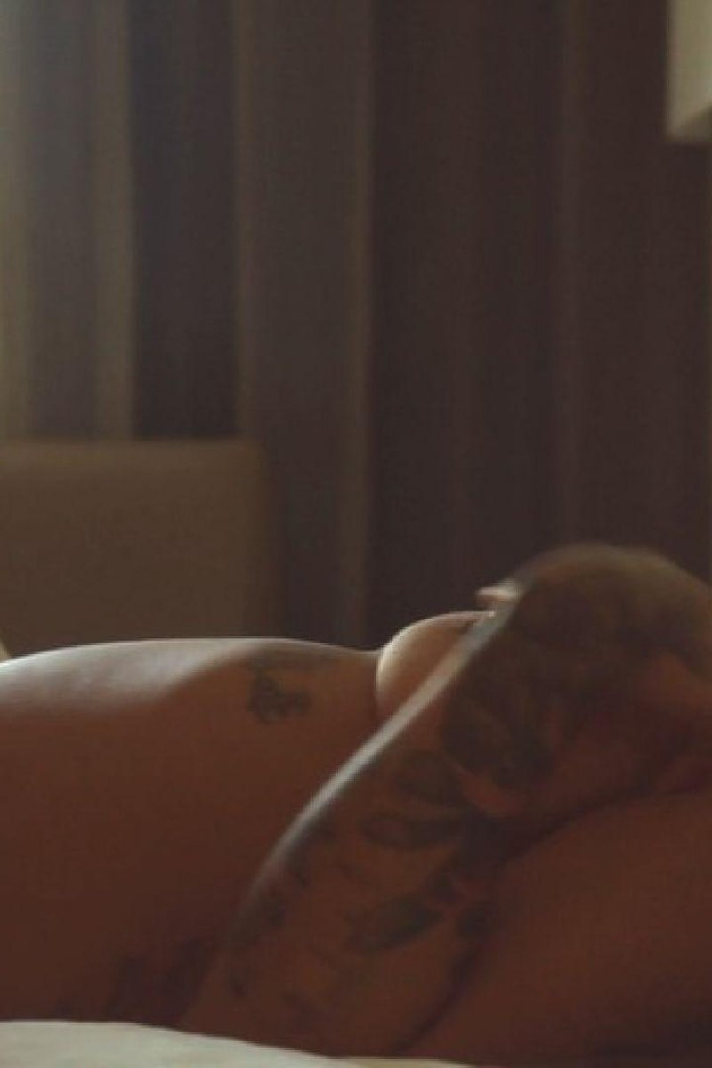 Ruby Wakes Up - Screenshot 1 of 4 - Asian