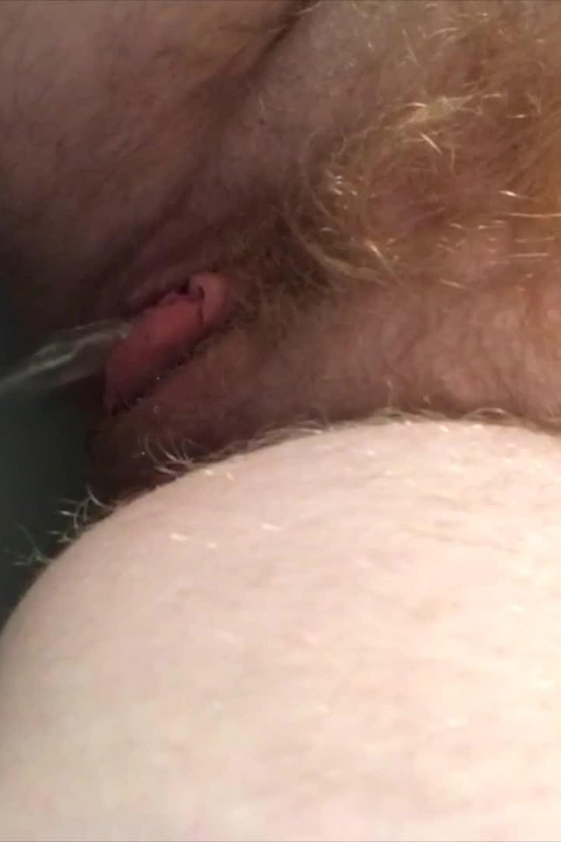 Custom Peeing Compilation Ll - Screenshot 1 of 4 - Golden Shower