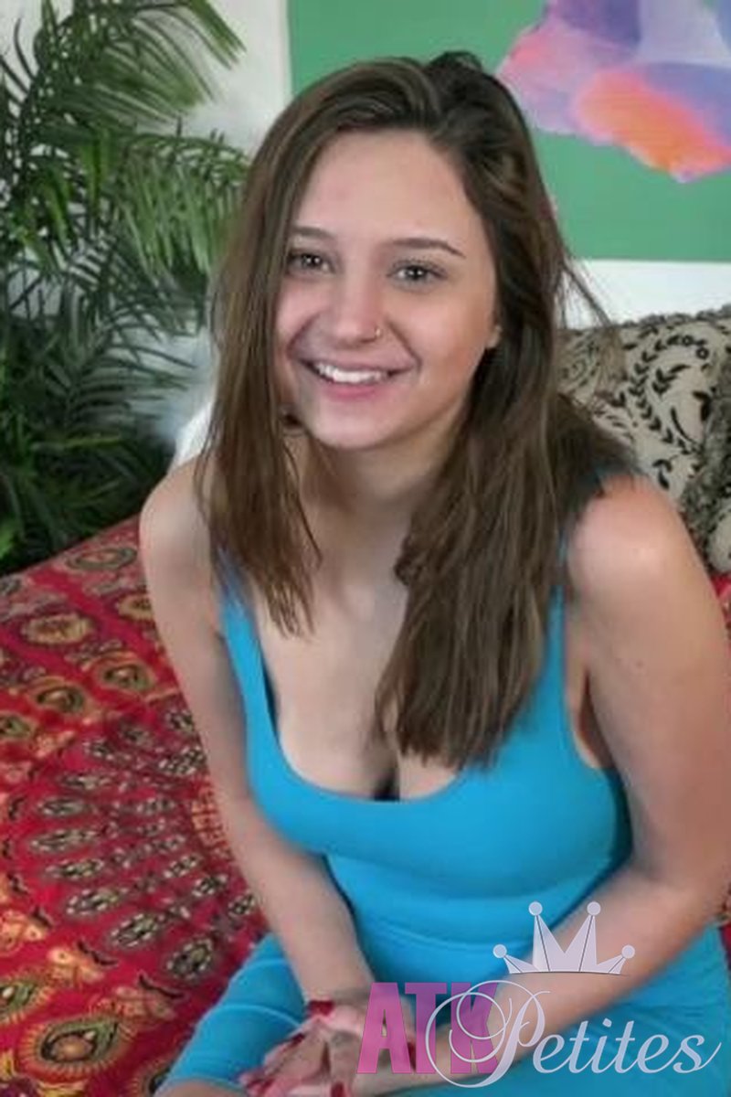 Elektra Rose - Interview - Screenshot 1 of 4 - Brown Hair