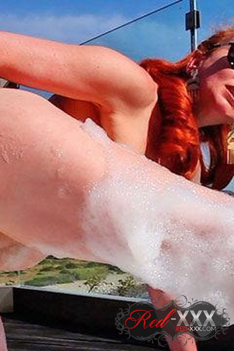 Bubble Trouble! - Screenshot 1 of 4 - Ass Worship